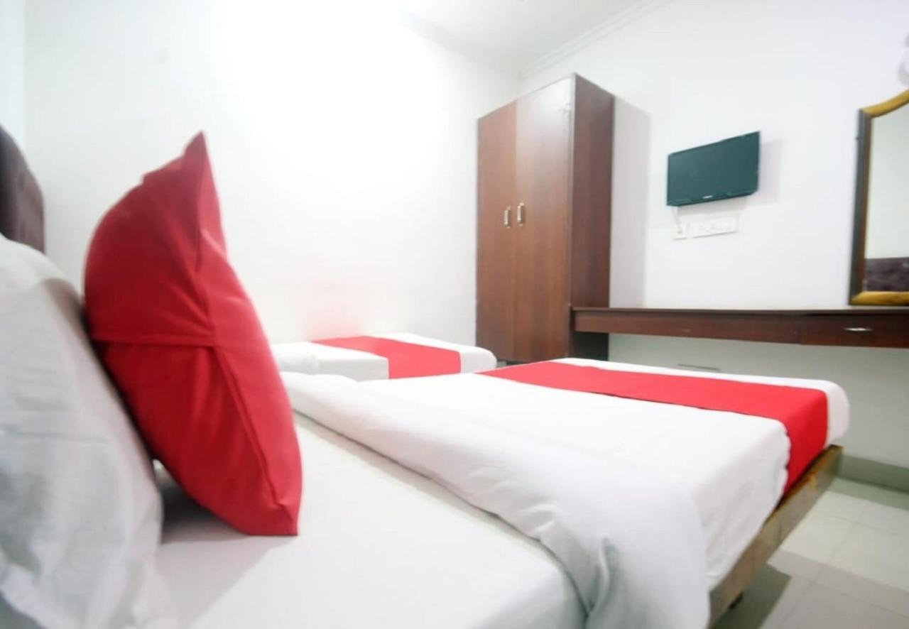 Hotel Jayaram Chidambaram Bagian luar foto