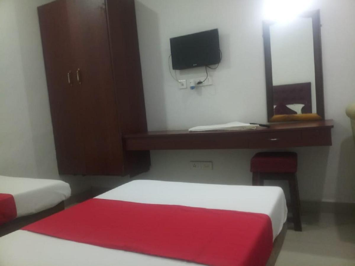 Hotel Jayaram Chidambaram Bagian luar foto