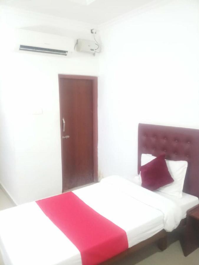 Hotel Jayaram Chidambaram Bagian luar foto
