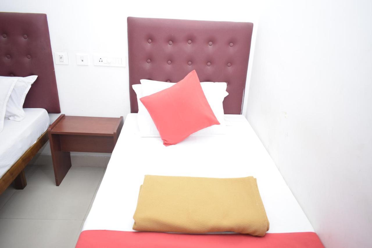 Hotel Jayaram Chidambaram Bagian luar foto
