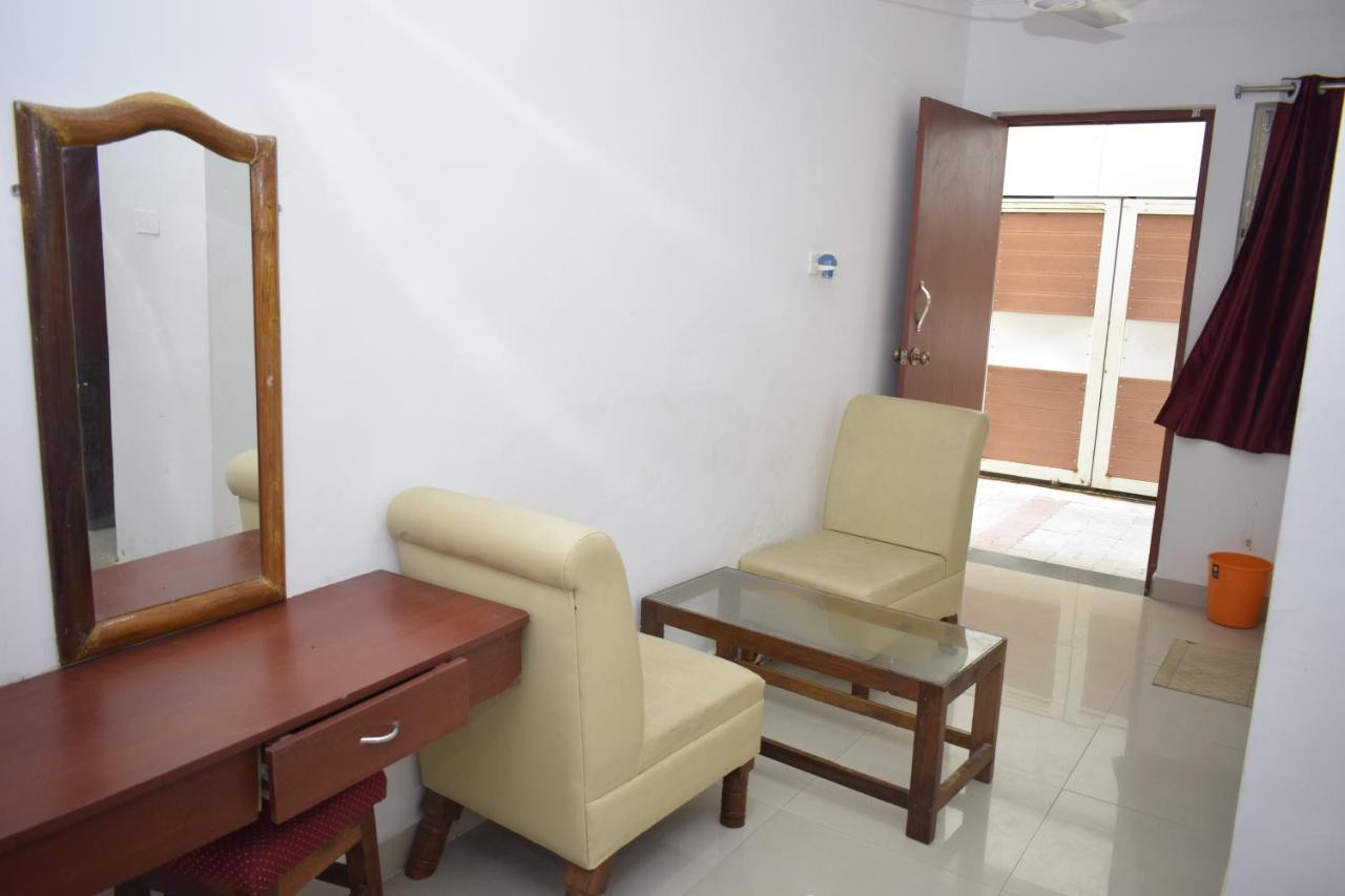 Hotel Jayaram Chidambaram Bagian luar foto