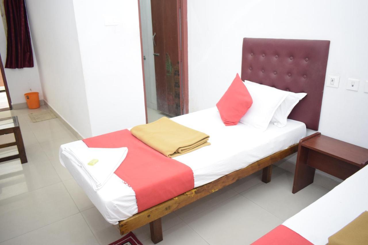 Hotel Jayaram Chidambaram Bagian luar foto